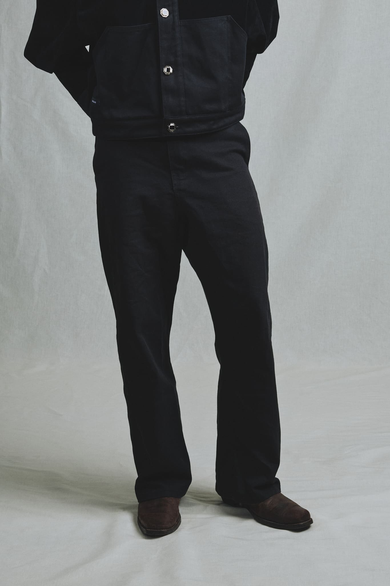 Pantalon Sergé Coton Noir Coupe Regular Évasée