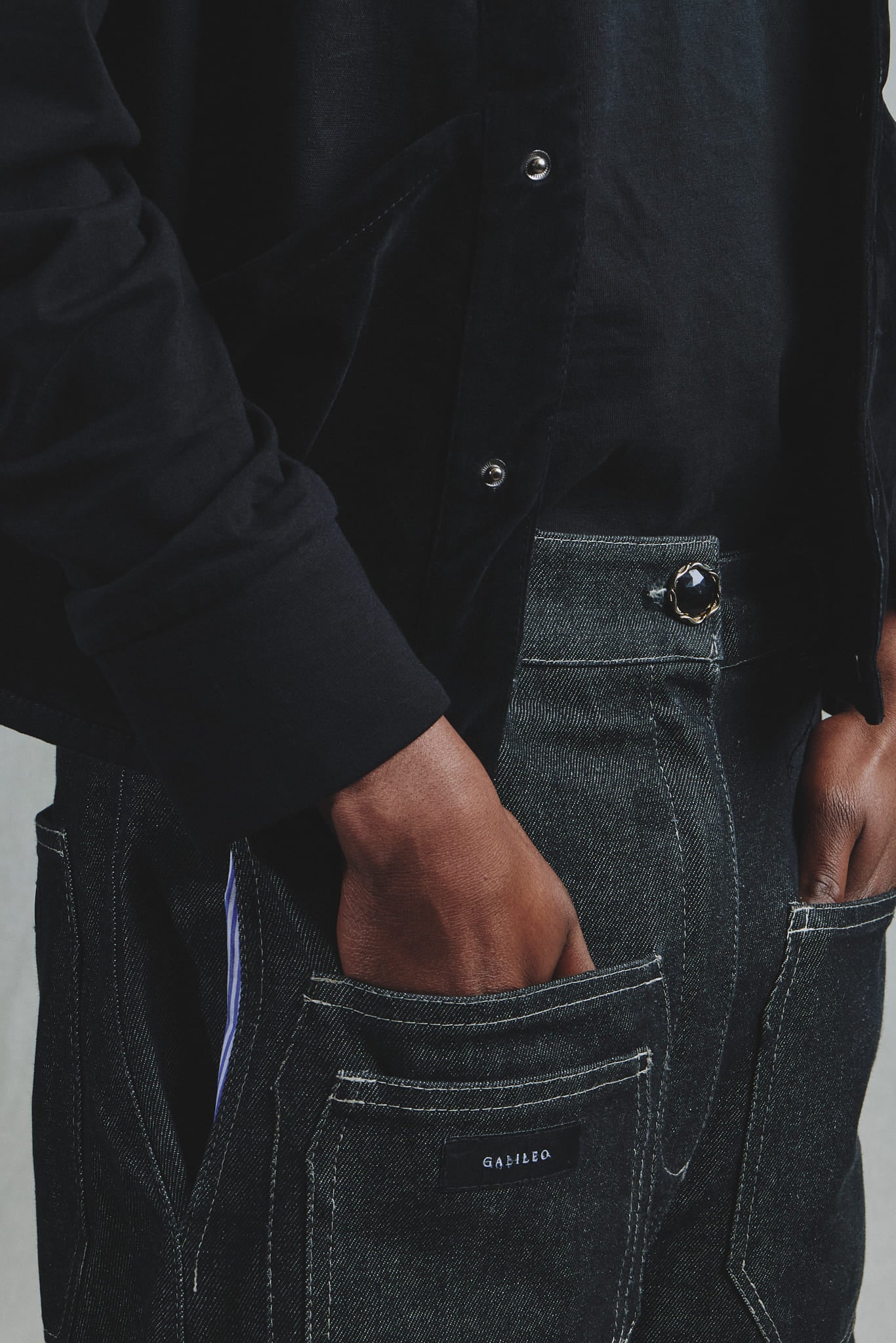 Pantalon Jean Brut Italien 7 Poches Pli Fémur Bouton Bijou Zip