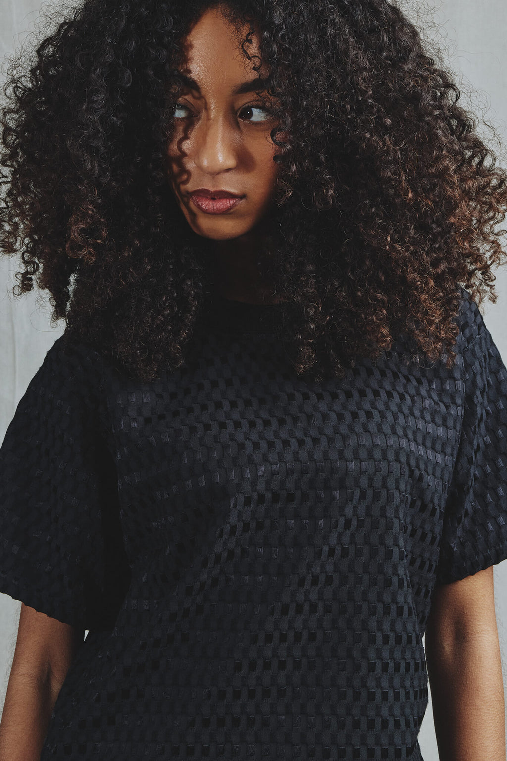 T-Shirt Crop Oversize Relief Quadrillé Noir Pièce Unique
